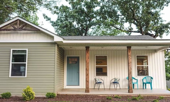 Greenville - Spartanburg Cottage | New Listing! Greenville Cherrydale Cottage