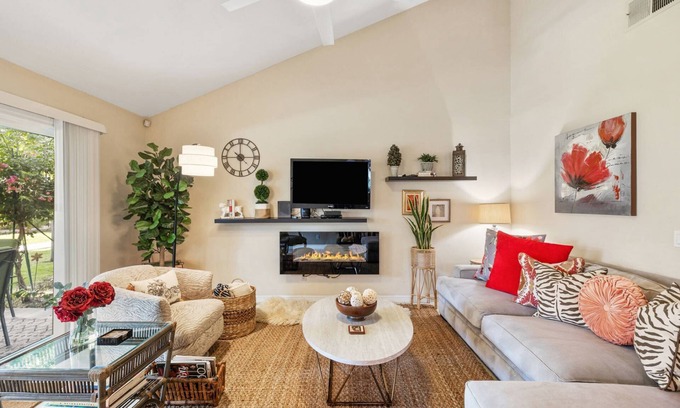 Palm Desert Condo | New Listing! Two-bedroom condo located in Heart of Palm Desert!