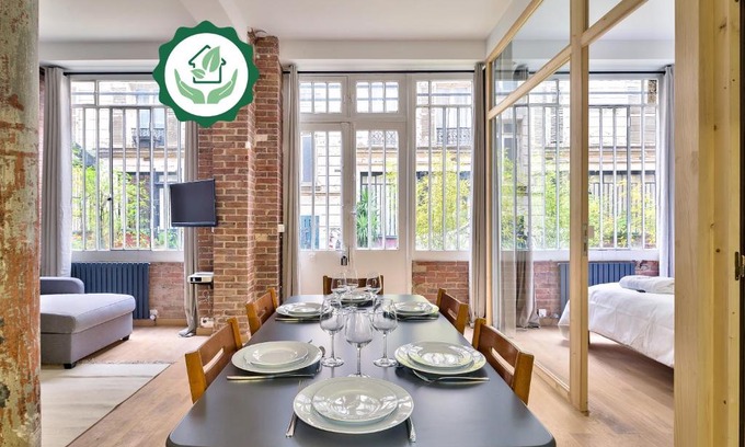 Quartier de la Porte-Saint-Denis Apartment | NEW Loft Apartment in the Heart of Paris - An Ecoloflat