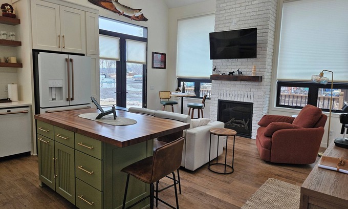 McFarland House | NEW! Loft-Style 2BR Haven, Minutes to Madison