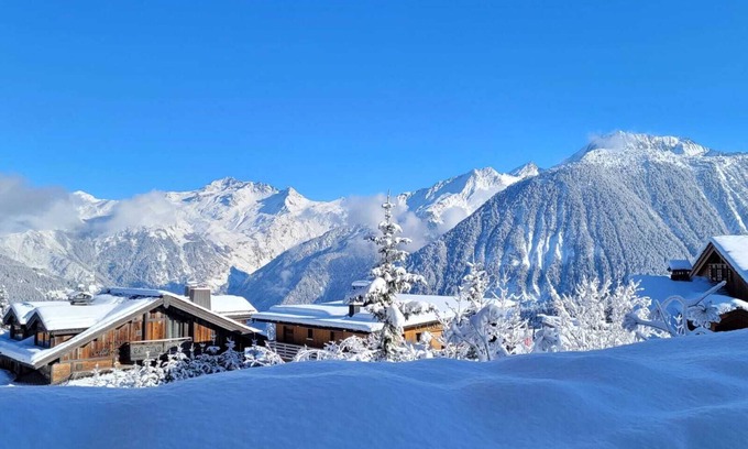 Courchevel Apartment | New luxury flat in center Courchevel 1850 ski in ski out 100m from Mangeoire