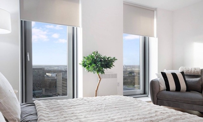 Salford Apartment | New! Media City 1BR Free WIFI