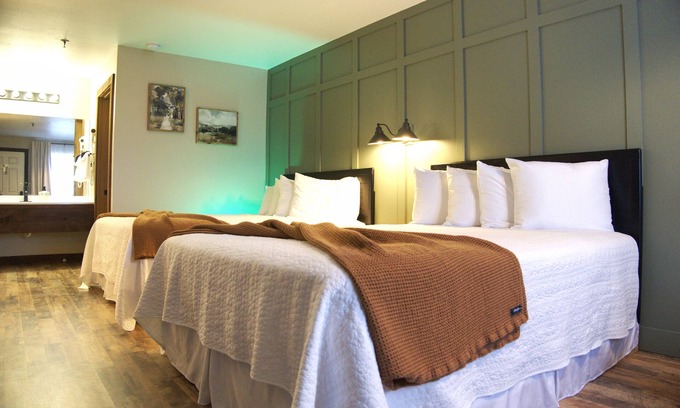 Indian Point Condo | New Room by Silver Dollar City + Shuttle + Pool