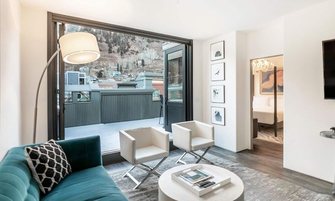 Telluride House | New San Juan 303 by AvantStay | Modern Penthouse w/Deck Overlooking Main Street