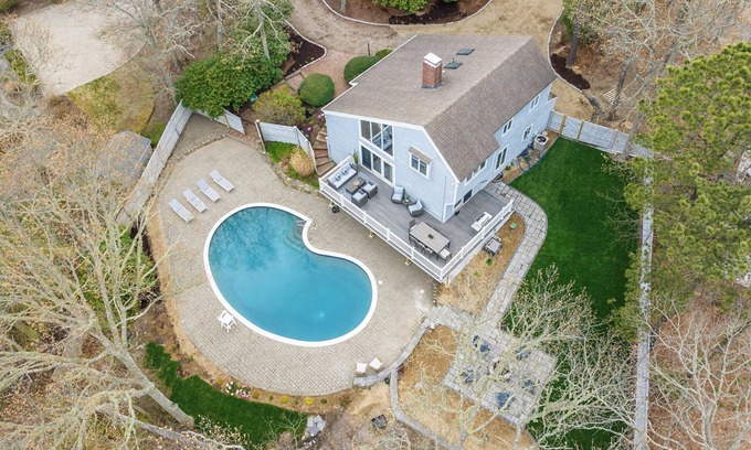 Mashpee House | New Seabury Home w/golf course view. Salted heat pool & mins to the beach!