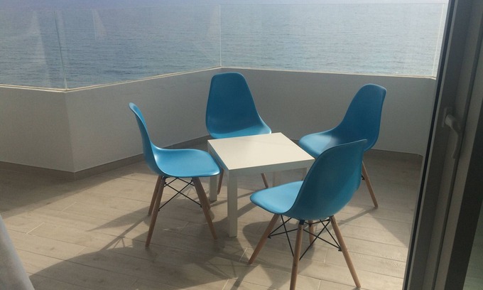La Malagueta Apartment | New Seaview apartment in the center of malaga. WIFI, PARKING, MALAGUETA BEACH