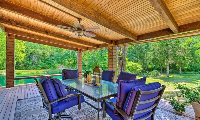 Columbia House | NEW! Spacious Columbia Home
