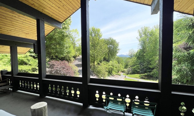 Whittier Ski Chalet | NEW! Spectacular Private Retreat - 4bed/4bath Chalet