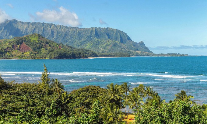 Princeville Condo | NEW! Sunset Hideaway w/Beach Access, Pools, Tennis & A/C!