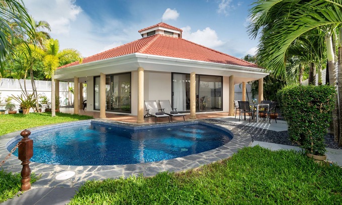 Rawai Villa | NEW VILLA LUXURY PRIVATE POOL 2BR-2BATH -4/5 Near BEACHES-Tropical Garden-