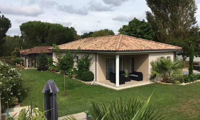 Gastes Villa | New villa, quiet area near the lake and close to Mimizan beach, Classified 3*.