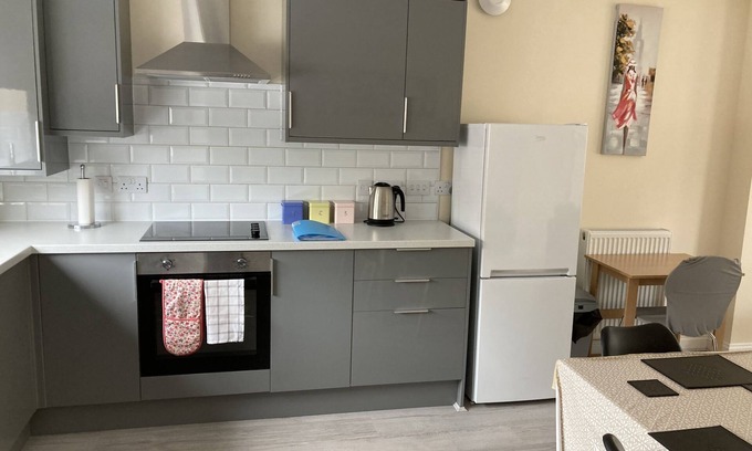 Balderton House | Newly Built 3 bedroom house with ample parking 1