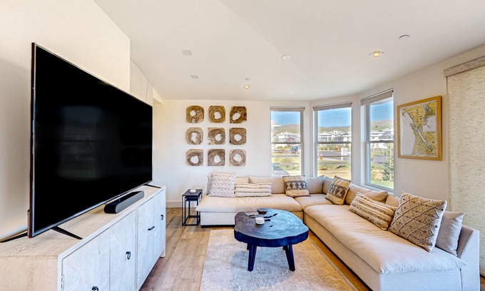 Old Town House | Newly built luxury home with hot tub, firepit & ideal central location