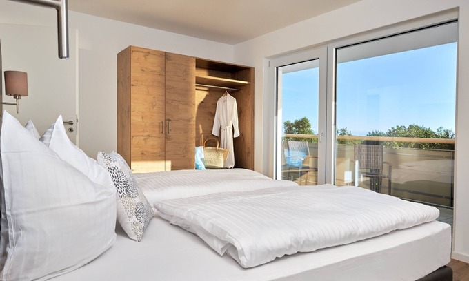 Bitzenhofen Apartment | Newly built, modern 2-room luxury apartment near Lake Constance