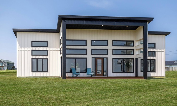 Anglo Rustico House | Newly Built Ocean Front Home On Barachois Beach, Minutes To North Rustico