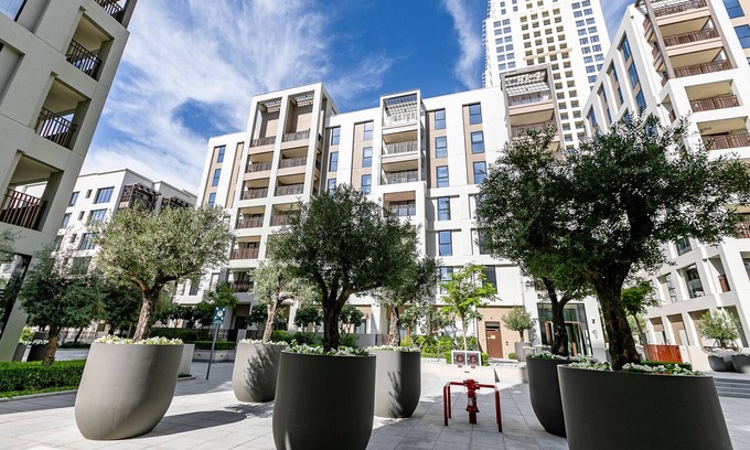 Dubai Apartment | Newly Furnished 1BDR apartment in Creek Beach