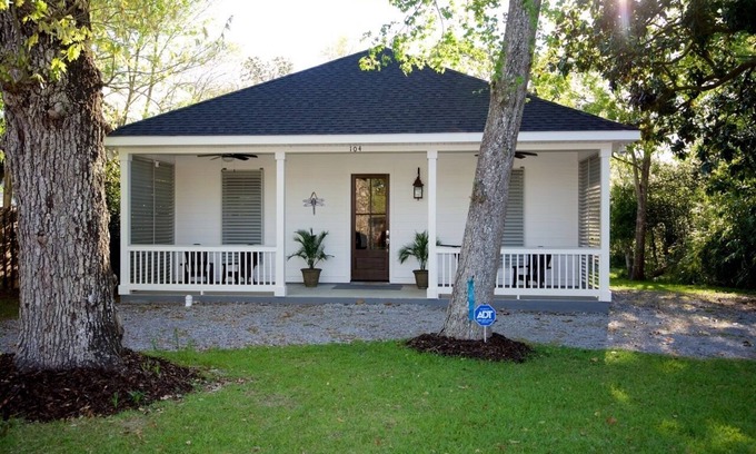Long Beach House | Newly Listed Beach House Hideaway in Long Beach, MS
