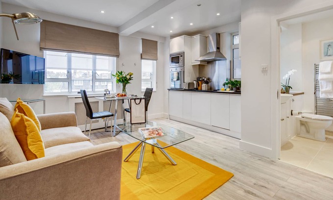 Chelsea Apartment | Newly refurbished contemporary apartment in Chelsea London