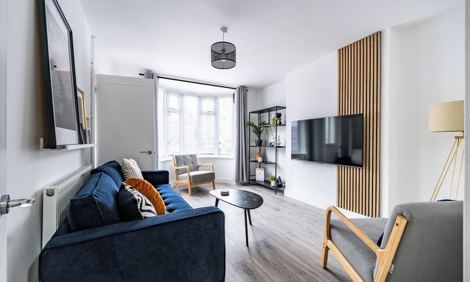 Cleethorpes House | Newly refurbished for 2024, high spec 2 Bedroom House, perfect seaside location.