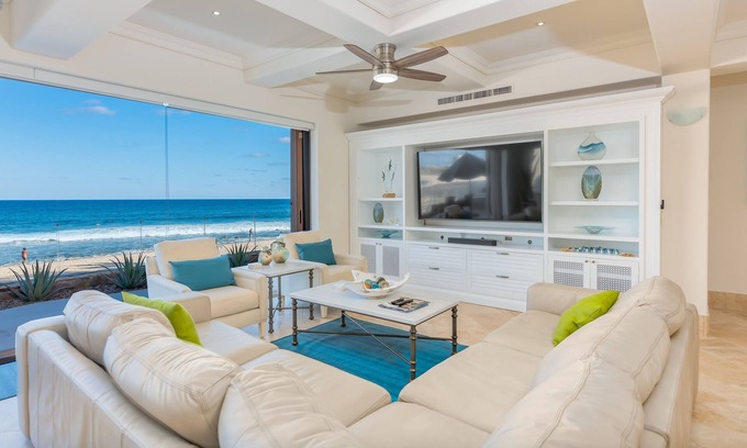 San Jose del Cabo House | Newly remodeled! On the Beach in San Jose del Cabo!