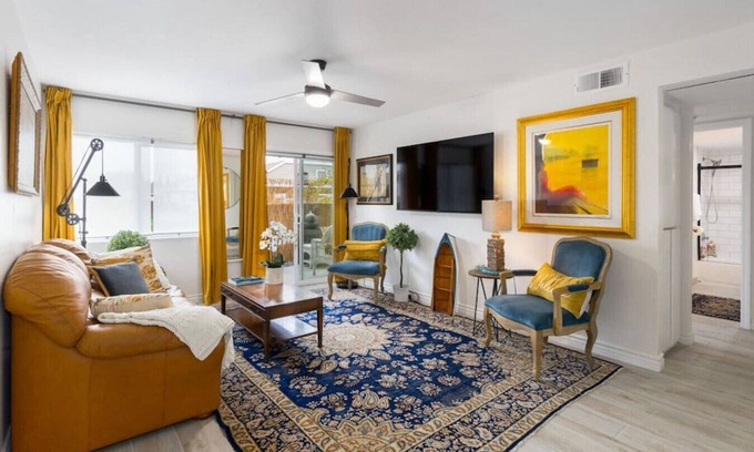 Dana Point Apartment | Newly remodeled, beautiful community just steps from Strands and Salt Creek beach, enjoy awe-inspiring sunsets overlooking one of the most picturesque coastlines in Dana Point