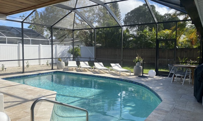 Southgate House | Newly remodeled close to downtown and beaches 3/2 heated pool and screened lanai