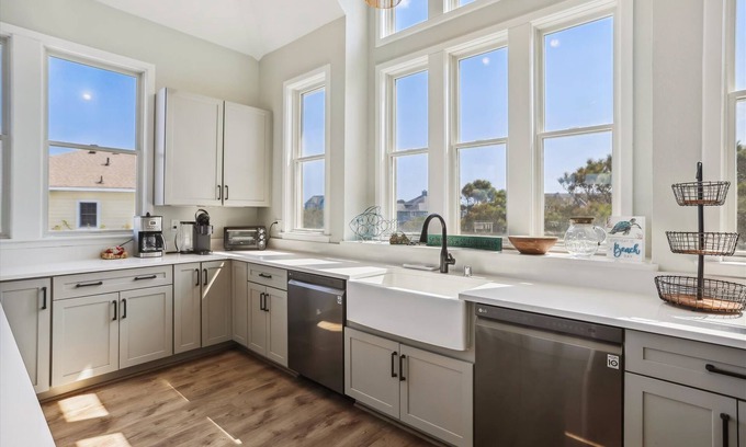 Ocean Hill House | Newly Remodeled Oceanside with a Heated Private Pool.Bring Fido!