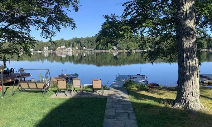 Lake Ariel Cottage | Newly Remodeled Pocono Lakefront Cottage on Private Lake Ariel!