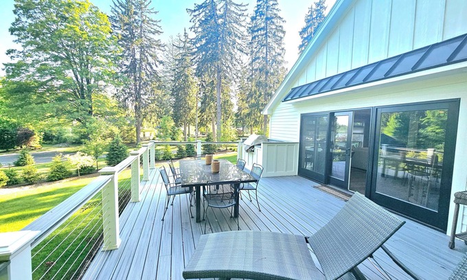 Bolton Landing Villa | Newly remodeled, private Villa in Bolton Landing with all the comforts of home