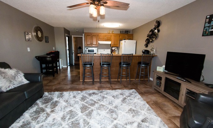 Osage Beach Condo | Newly Remodeled-SLEEPS 4-Waterfront with GREAT View of lake and Main channel