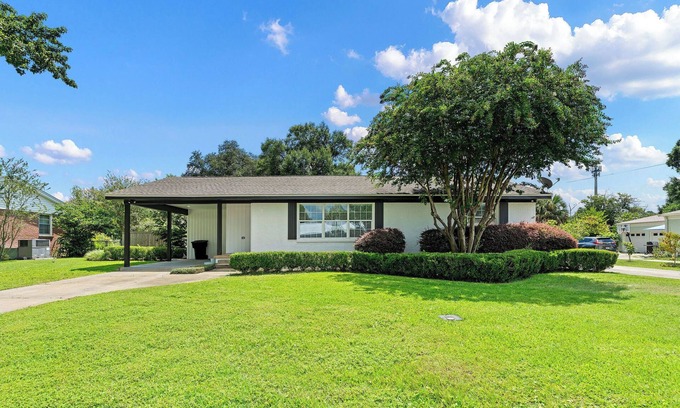 East Pensacola Heights House | Newly renovated 3 Bed/3 Bath house with pool and hot tub in lovely Pensacola
