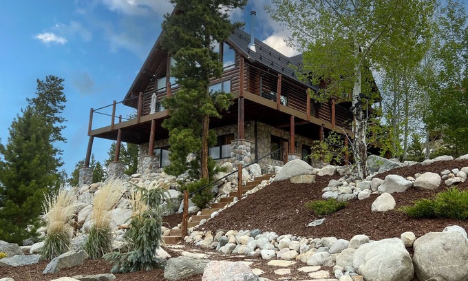 Grand Lake Cabin | Newly renovated home with gorgeous lake views