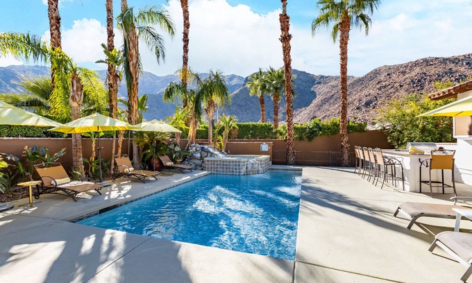 Vista Las Palmas House | Newly Renovated Mercury Palms Private Estate - CITY OF PALM SPRINGS ID NO. 3538