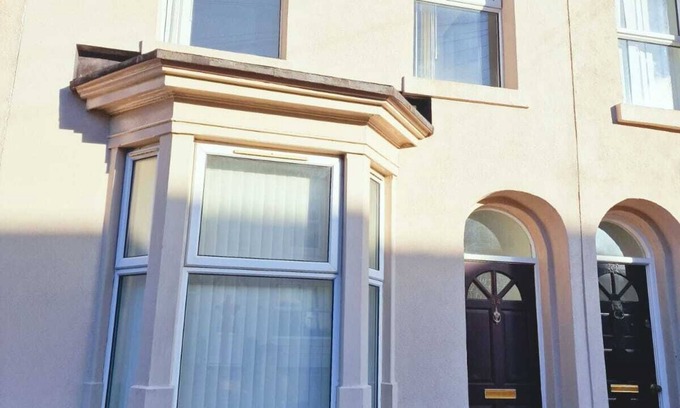 Everton House | Newly renovated, modern home close to LFC Stadium. Great Value.