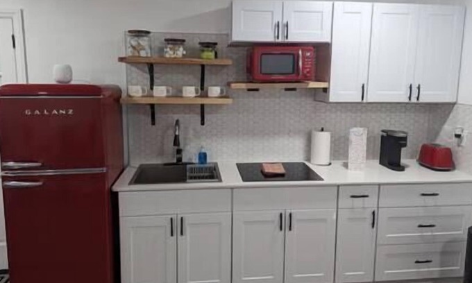 Northeast Raleigh House | Newly Renovated Studio - Close to WakeMed Raleigh