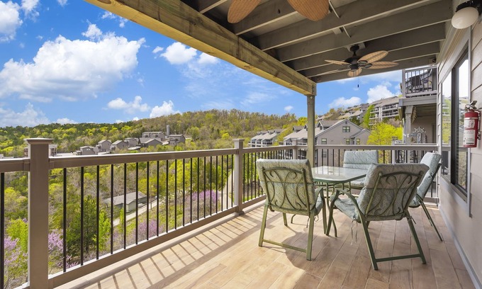 Indian Point Condo | Newly Updated Condo! Beautiful Lake View-Great Location!