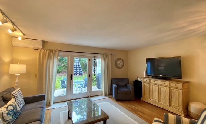 Brewster Condo | Newly updated, traditional townhouse with recently renovated bathrooms - a favorite for our guests.