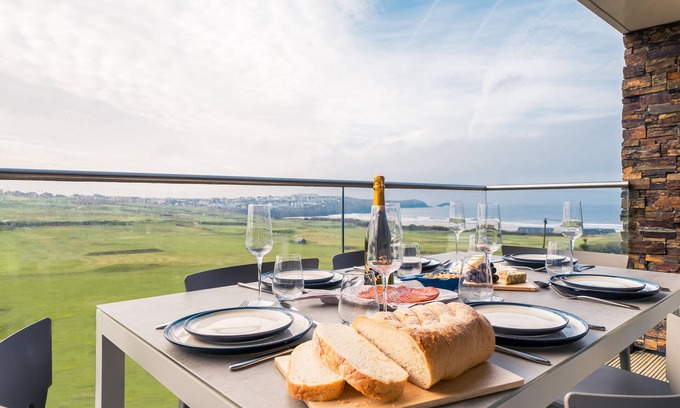 Newquay Cottage | Newquay Fistral Beach View