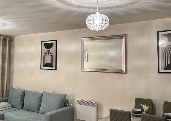 Harlow Apartment | Next-Stop Haven