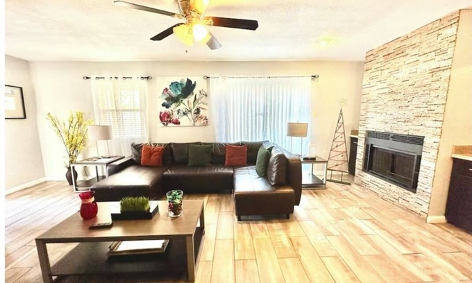Biggs Field House | Nice and cozy Pintoresco property
