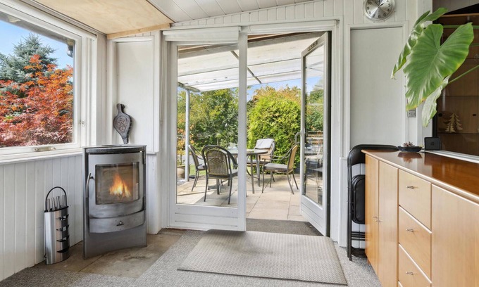 Bog By House | Nice and simple cottage with large garden on the island of Bogø.
