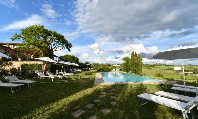 Ponte di Gabbiano Apartment | Nice apartment for 4 guests with A/C, pool, WIFI, TV and pets allowed, close to Siena