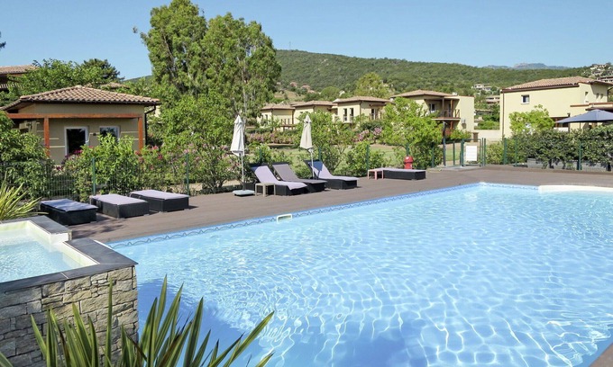 Favone Apartment | Nice apartment for 4 guests with pool, A/C, WIFI, TV, terrace and pets allowed