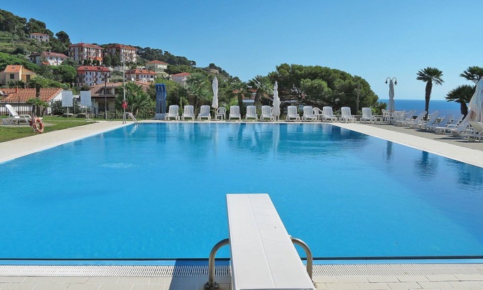 Piani-Ciapin Apartment | Nice apartment for 6 people with pool, WIFI, TV and terrace