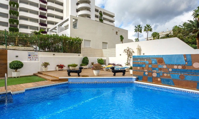 Marbella City Centre Apartment | Nice apartment for 2 guests with pool, A/C, WIFI, TV and terrace