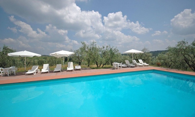 San Casciano in Val di Pesa Apartment | Nice apartment for 4 guests with pool, WIFI and TV, close to Florence