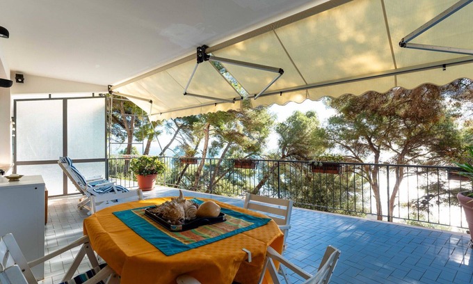 Capo Mimosa-Rollo Apartment | Nice apartment for 4 people with WIFI, balcony and panoramic view