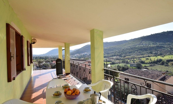 San Lorenzo Apartment | Nice apartment for 5 people with WIFI, TV, balcony and panoramic view