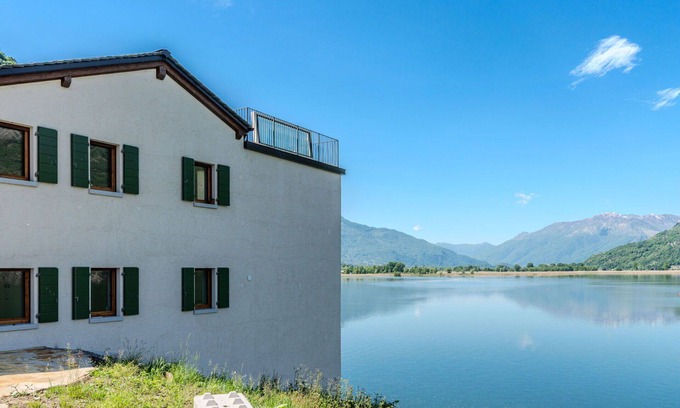 Verceia Apartment | Nice apartment for 6 people with A/C, WIFI, TV and terrace