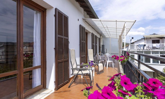 Marina di Andora Apartment | Nice apartment for 6 people with WIFI, balcony and panoramic view